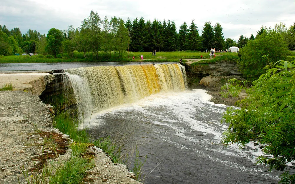Parco-Nazionale-di-Lahemaa-jagala-waterfall