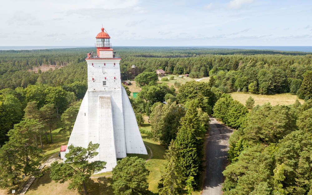 faro di Kopu, Hiiumaa island, Estonia aerial d