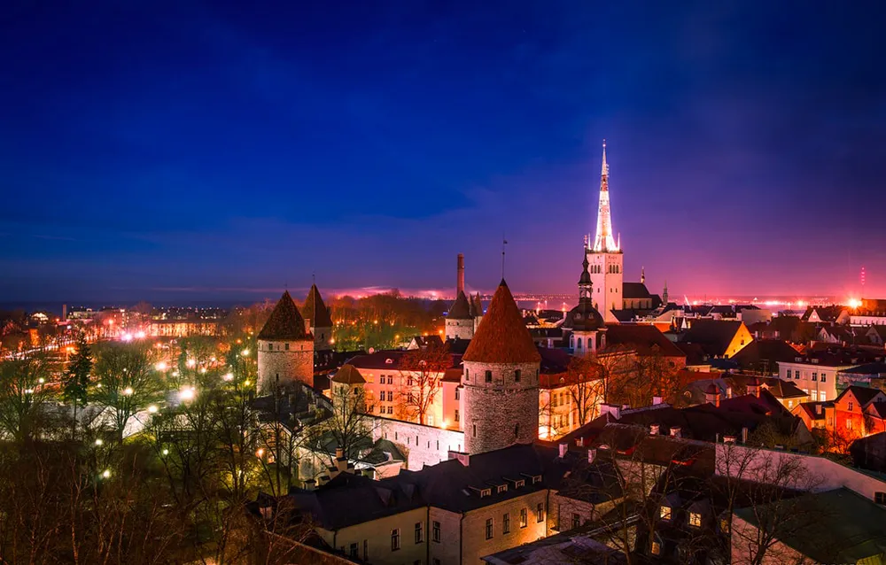 tallinn vita notturna