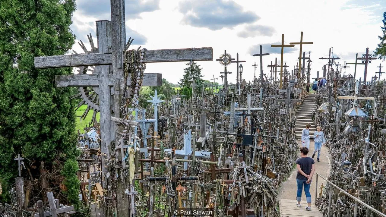 collina delle croci cosa vedere